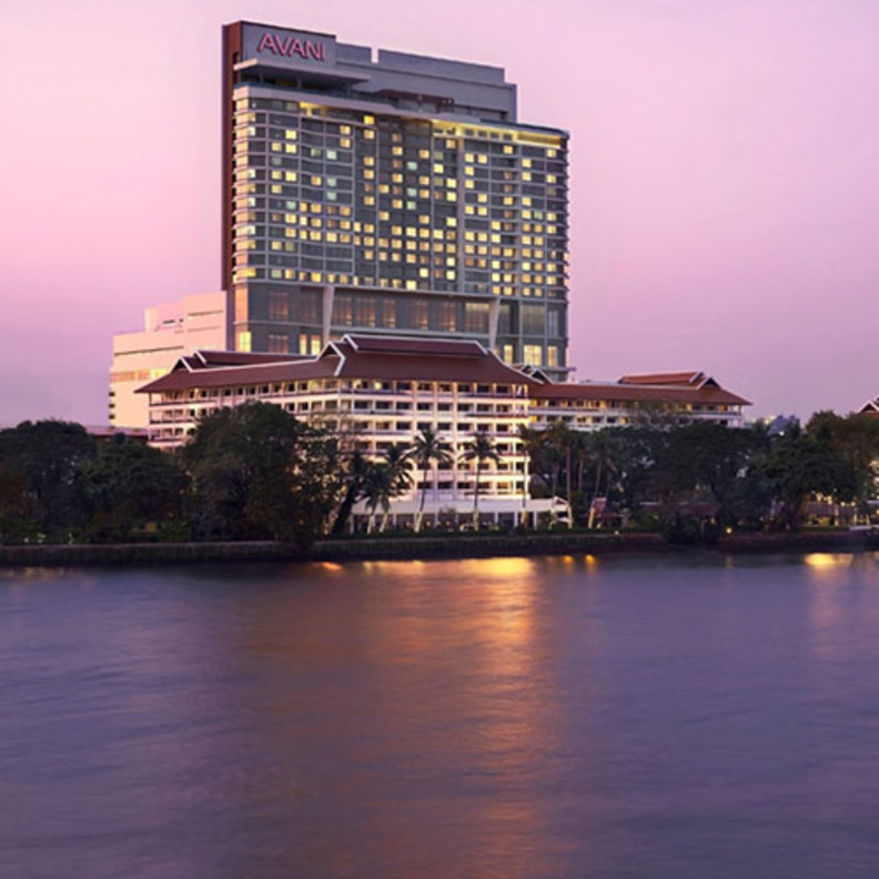 واجهة فندق "أفاني ريفرسايد بانكوك"  AVANI Riverside Bangkok