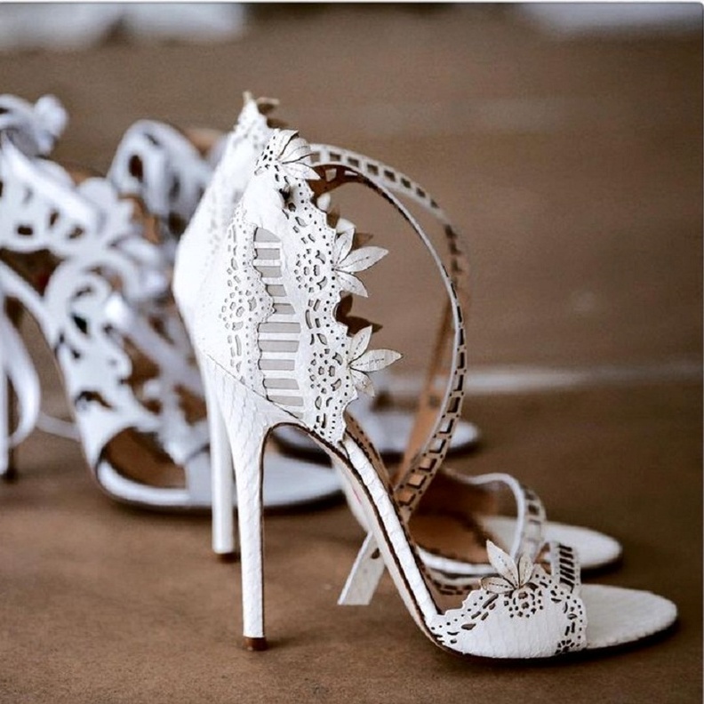 حذاء من jimmy choo