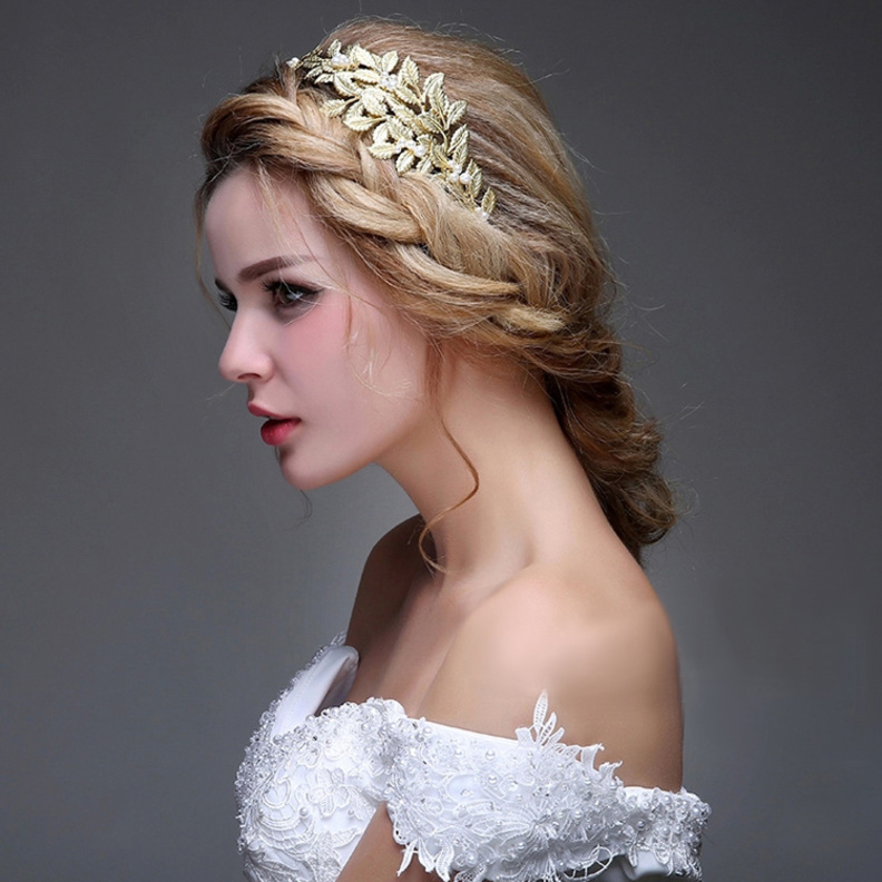 اكسسوارات الشعر الروماني موضة