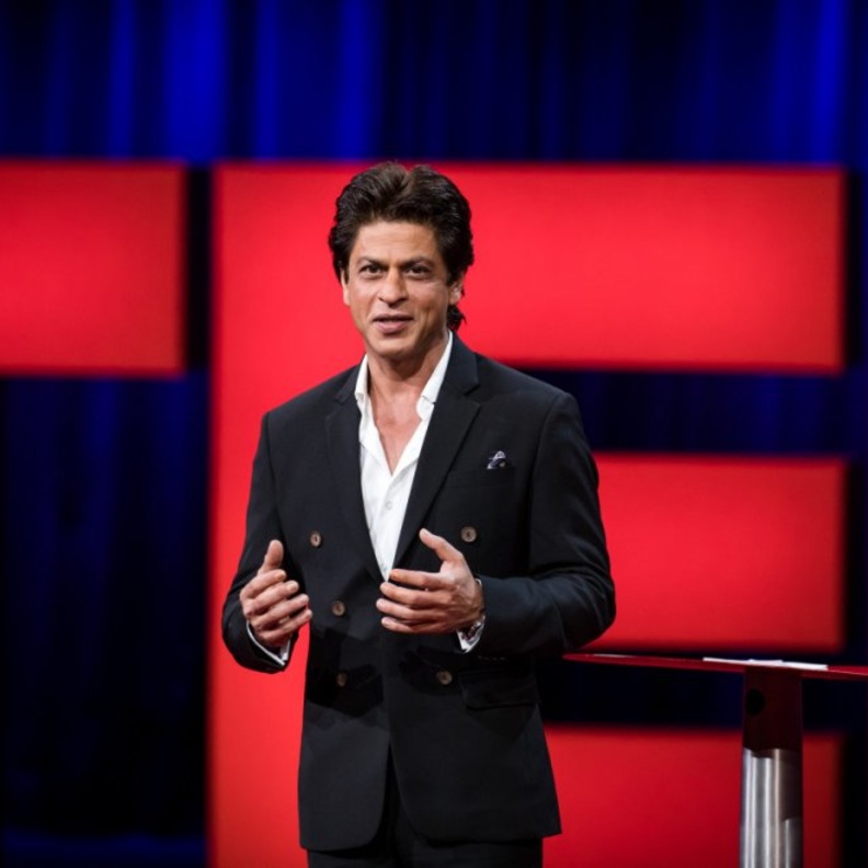 شاروخان بدور رائد الفضاء راكيش شارما بدلا من عامر خان.