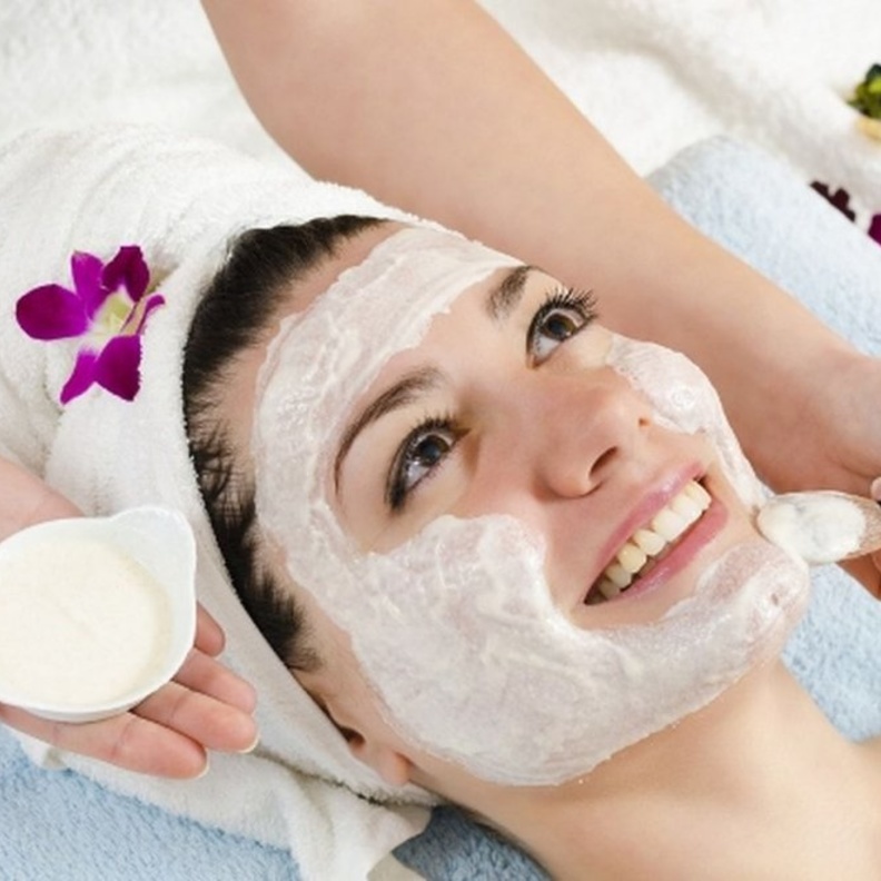 ماسكات النشا تمنحك بشرة مثالية