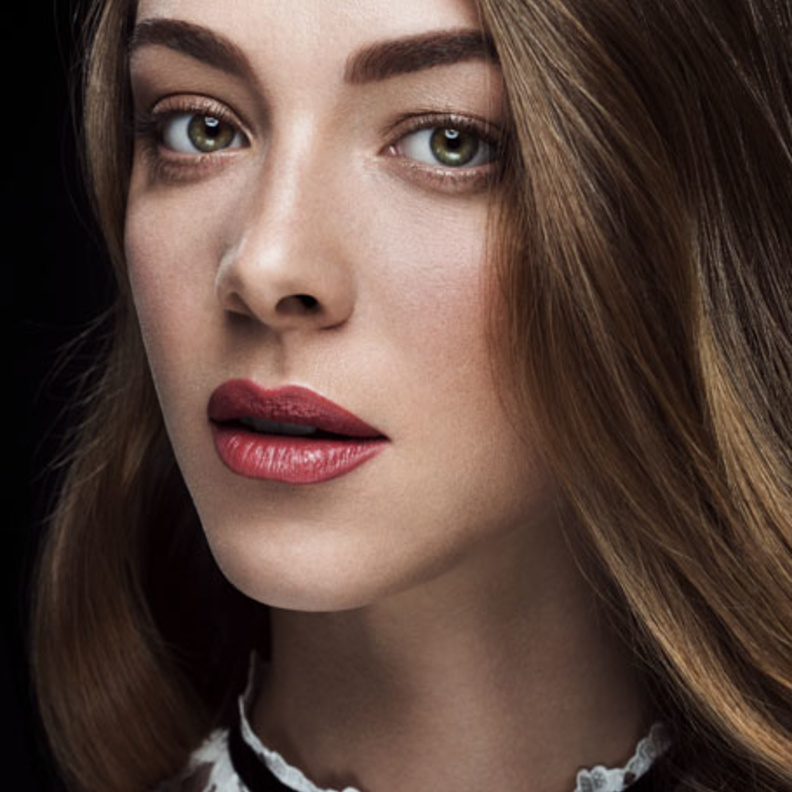 الإطلالة الأولى