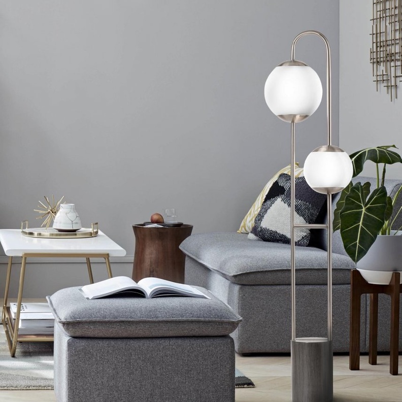 تصميم مصباح أرضي بشكل بروجيكتور