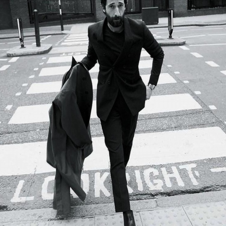 اطلالة جذابة وشبابية بأسلوب الطبقات بستايل راقي