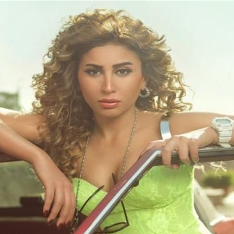 دينا الشربيني