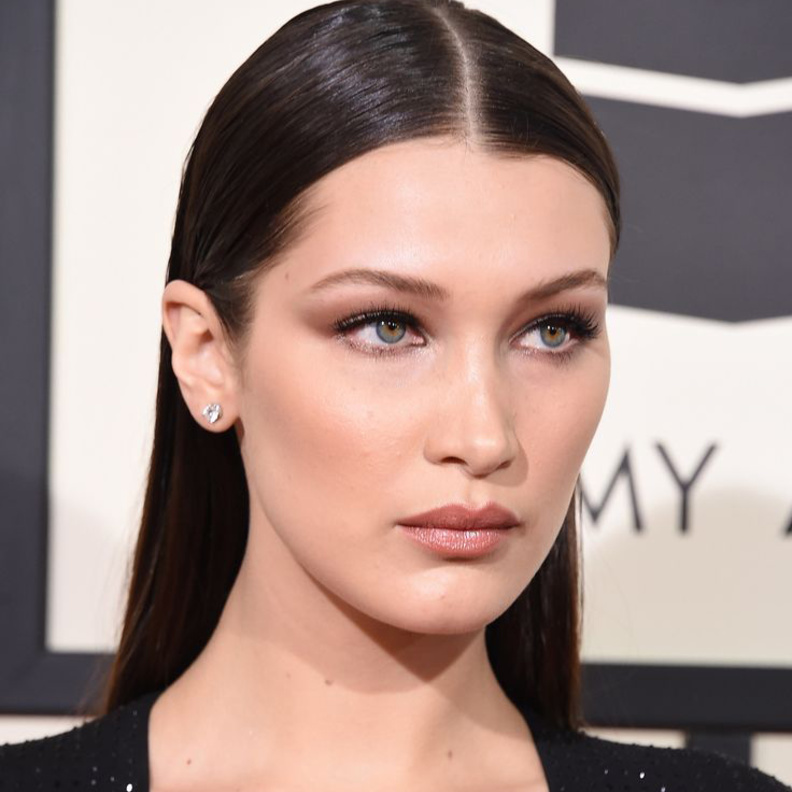 اختاري الضفائر بجميع أنواعها مع كعكة الشعر