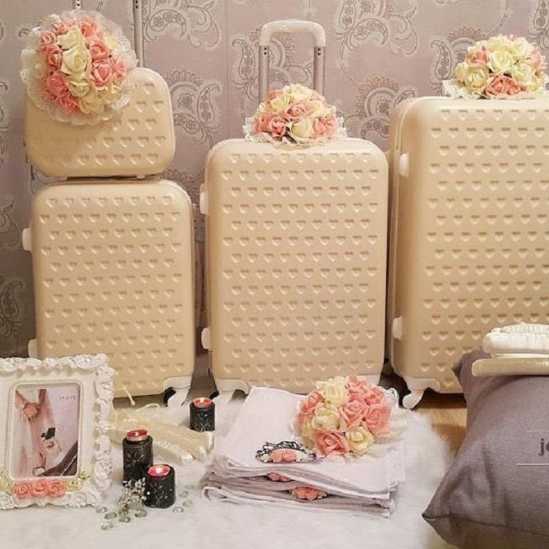 زينة الورود الطبيعية