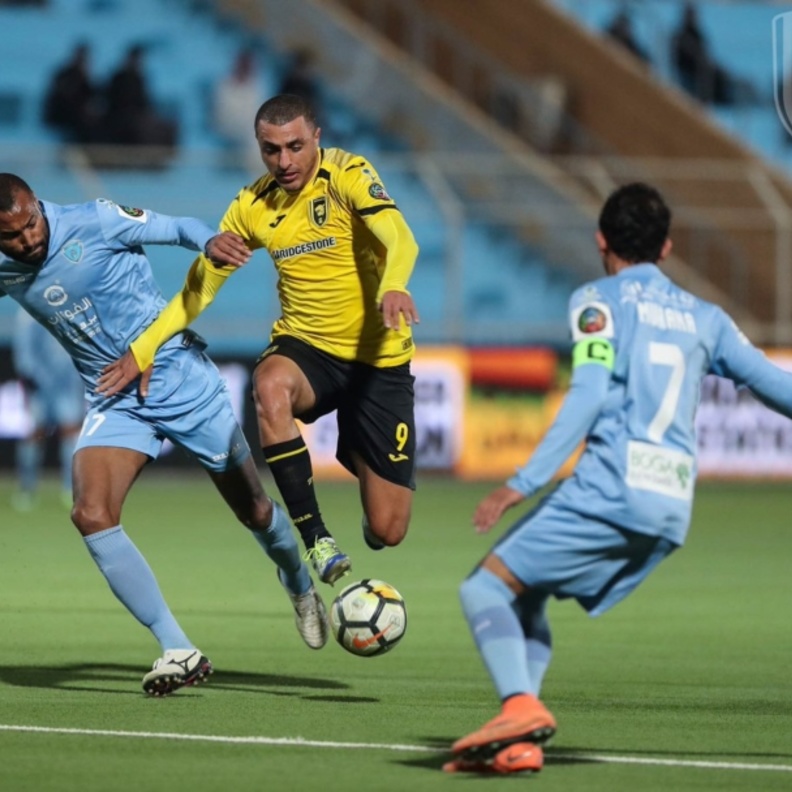 الاتحاد يهزم الباطن