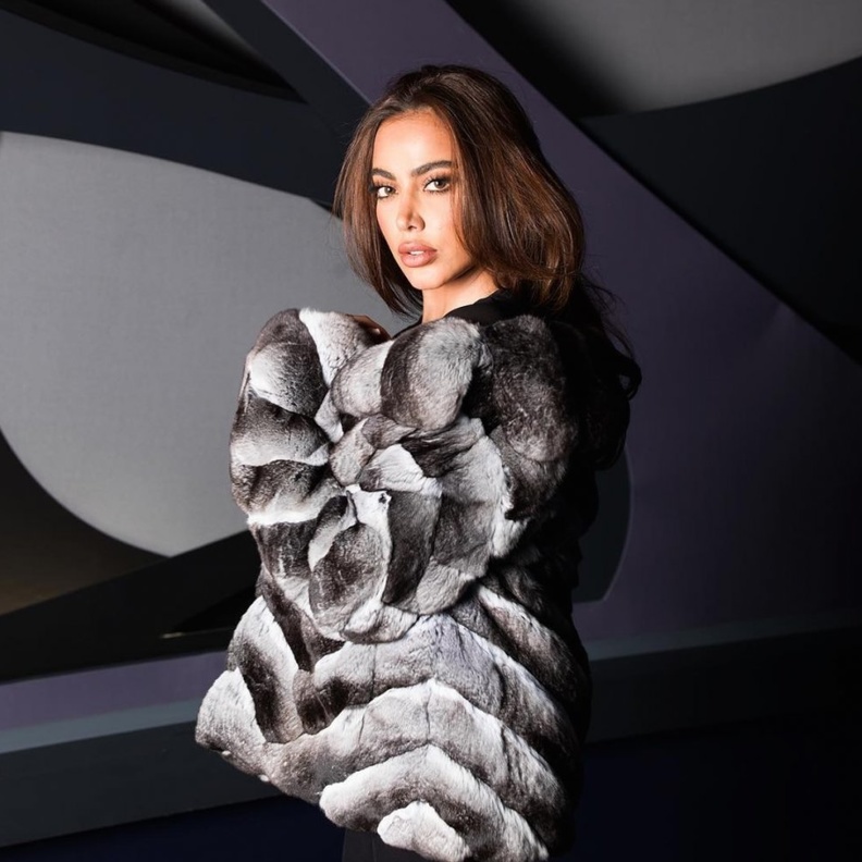 فوز الفهد باطلاله شتوية بسيطة وانيقة