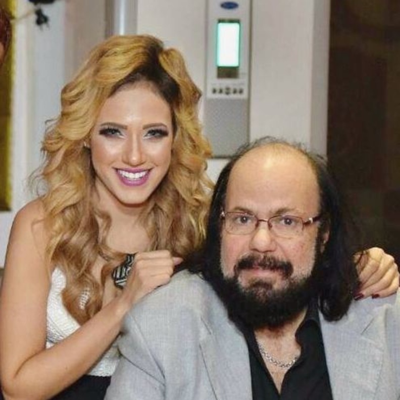 طلعت زكريا يحتفل بعيد ميلاده