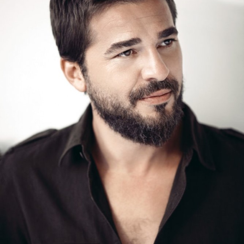 إنجين ألتان دوزياتان 