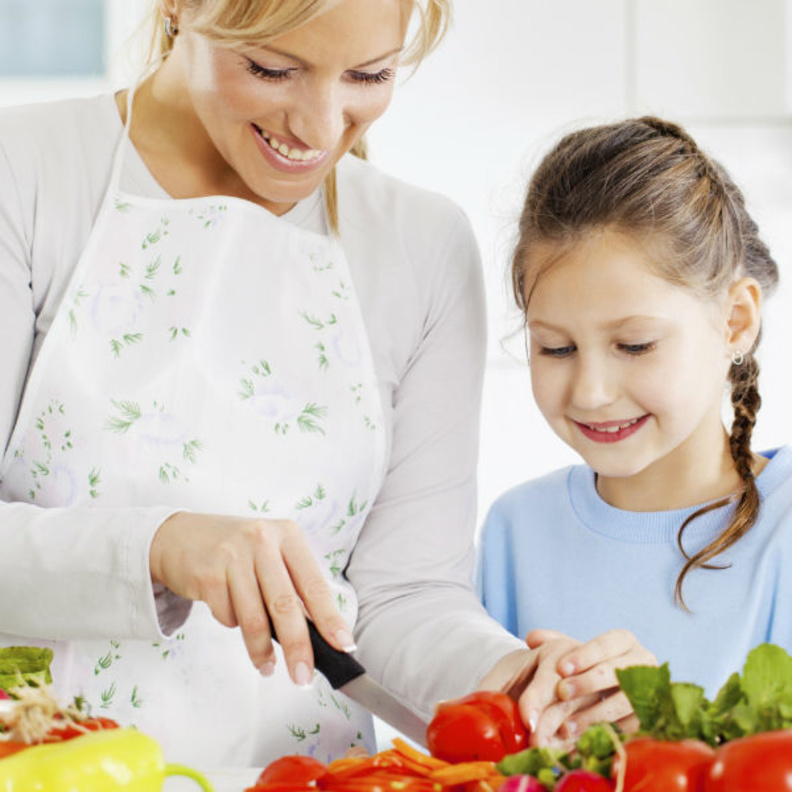 نصائح لتشجيع طفلك على الأكل الصحي