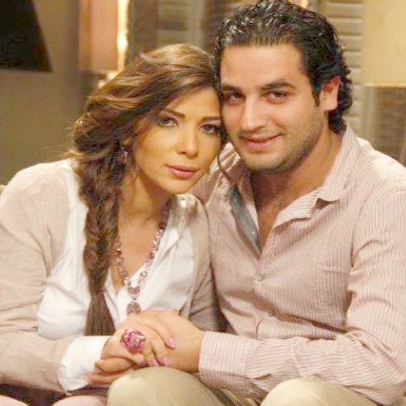 اصالة نصري وشقيقها أنس 