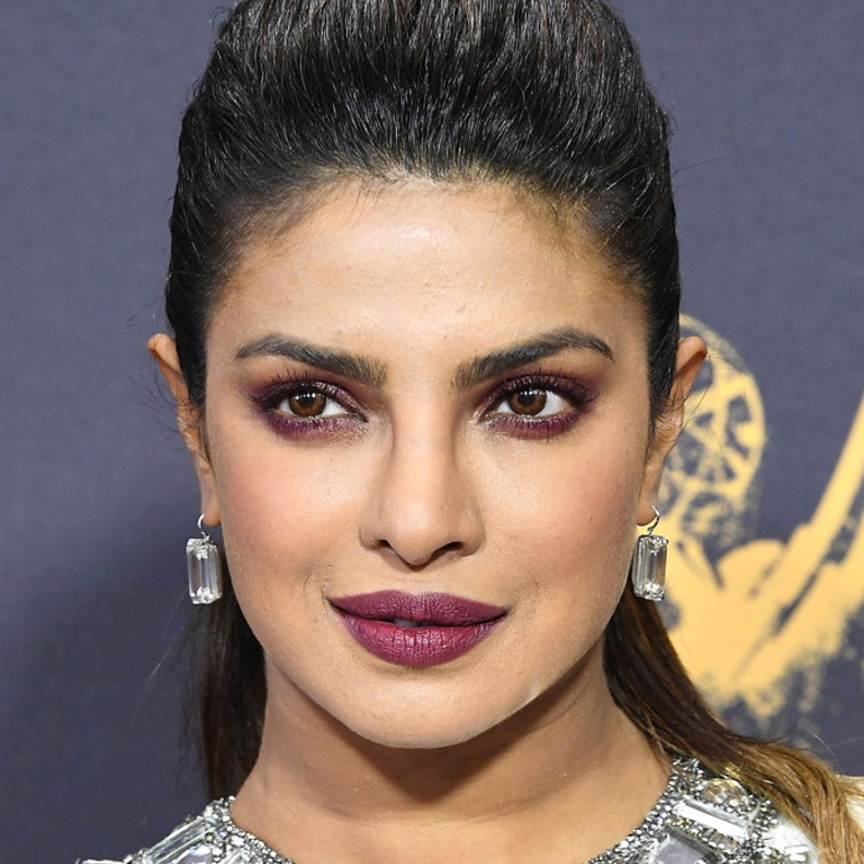 اطلالة برينكا شوبرا