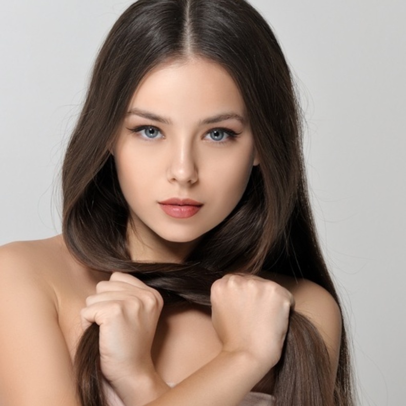 استخدمي وصفات الليمون للشعر الخفيف