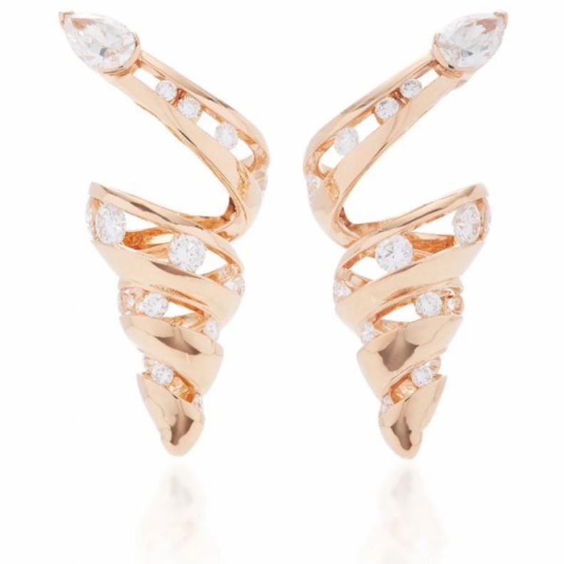 أقراط من يبريم