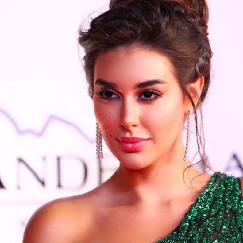 ياسمين صبري مكياج