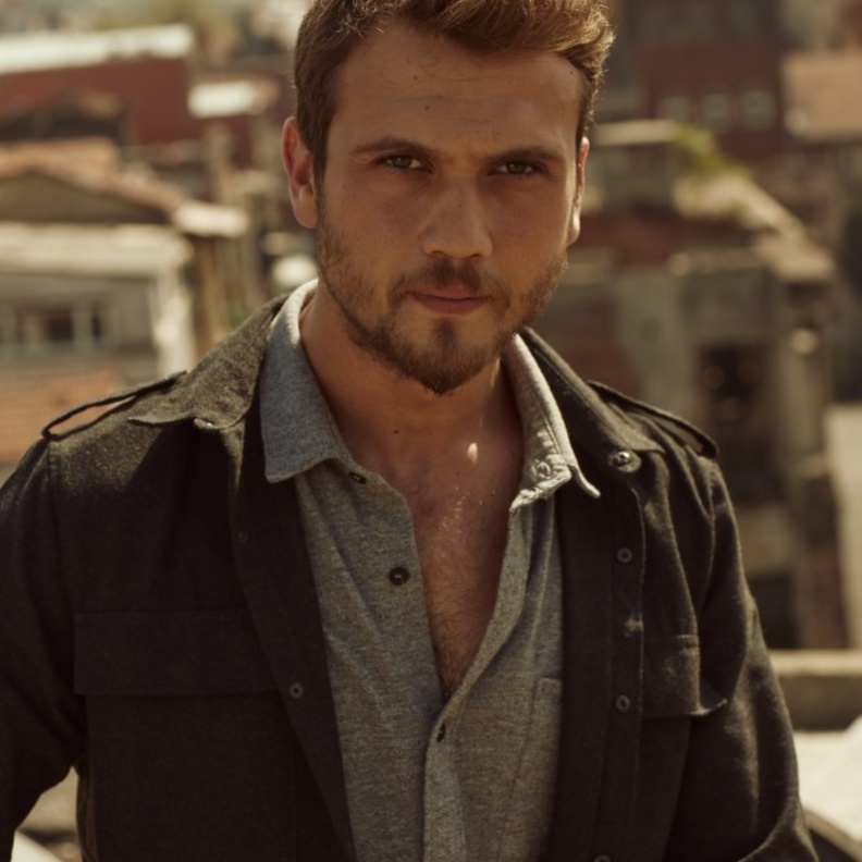 أراس بلوت إينملي 