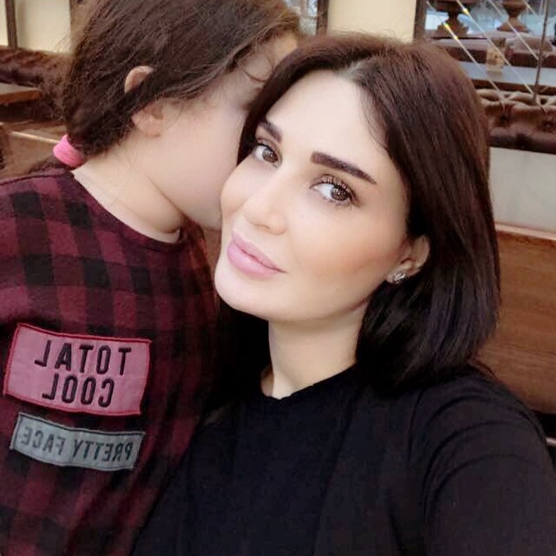 سيرين عبد النور وابنتها