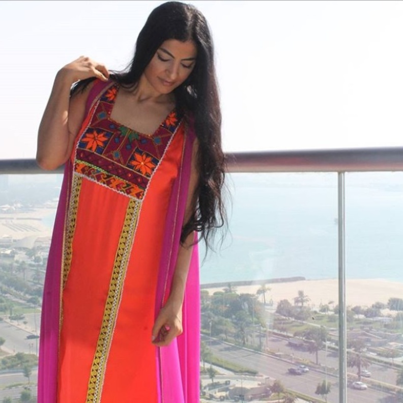 جلابية بطراز عصري أنيق من خديجة زرزور