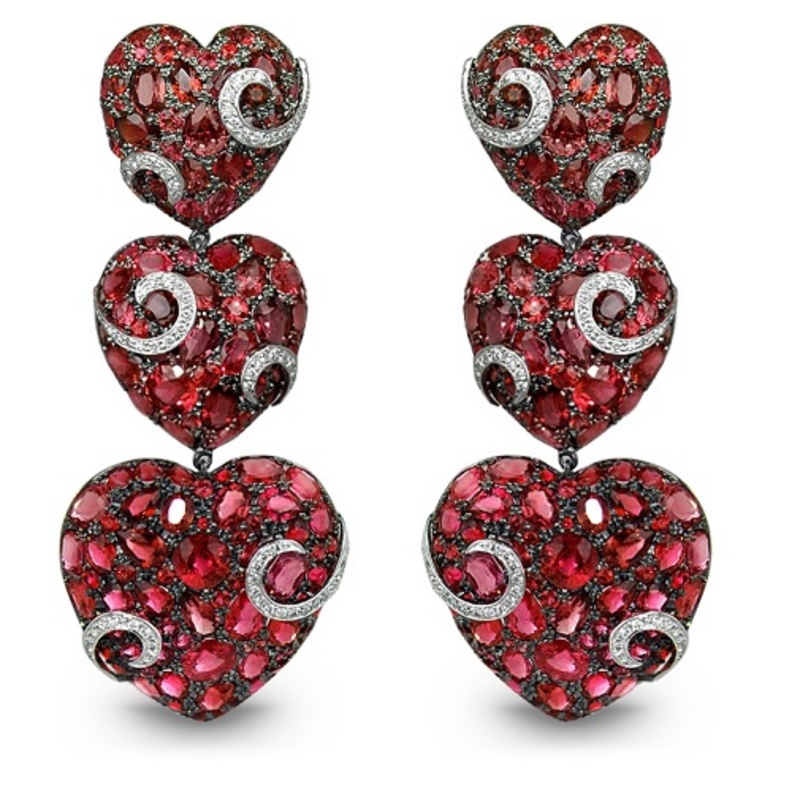 مجوهرات الأحجار الحمراء لسهرة رأس السنة 2018