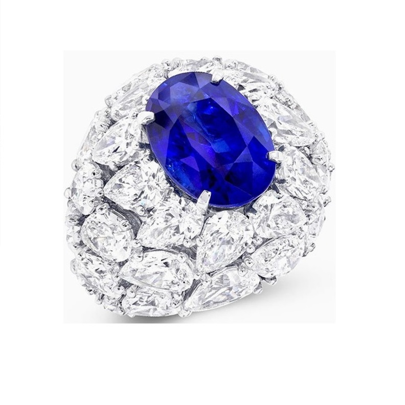 خاتم من فان كليف اند أربلزVan Cleef & Arpels