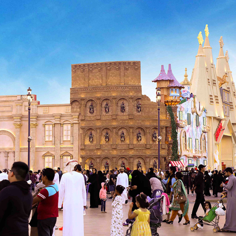 القرية العالمية تستقبل ضيوفها مبكراً أيام الجمعة خلال مهرجان دبي للتسوق 2018