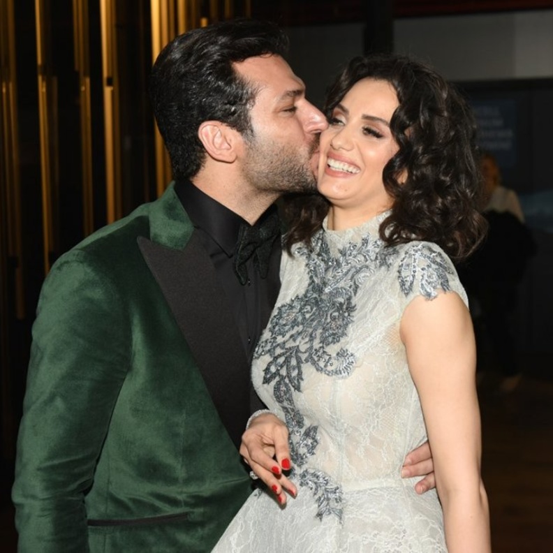 مراد يلدريم  وايمان الباني