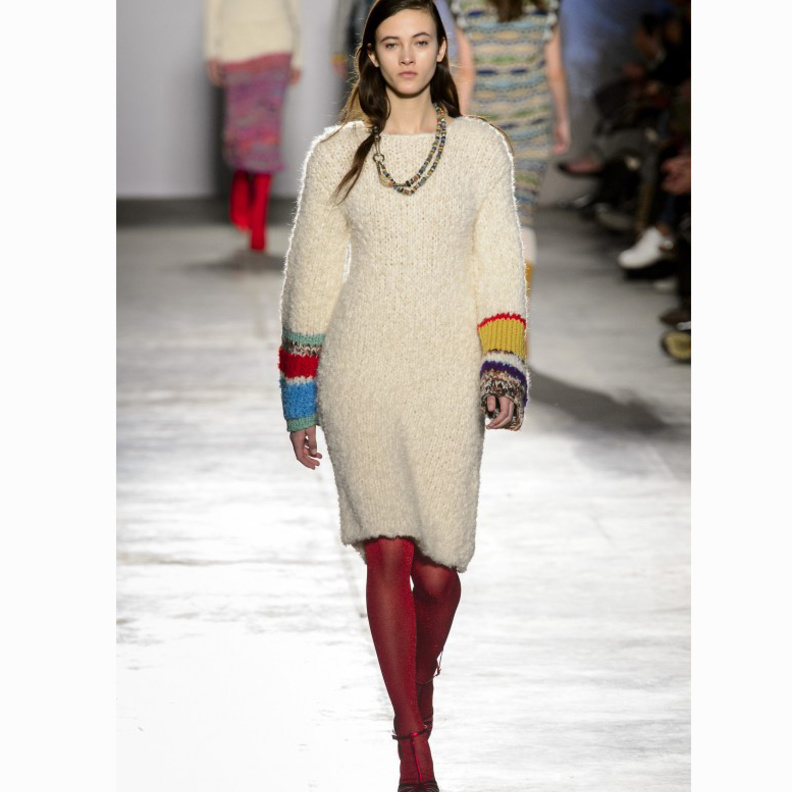 فساتين من الصوف عللى شكل كاب من دار ‏Agnona