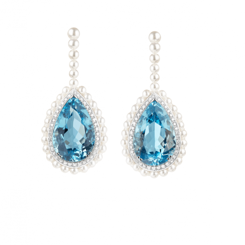 أقراط من مارجوت ماكني Margot McKinney