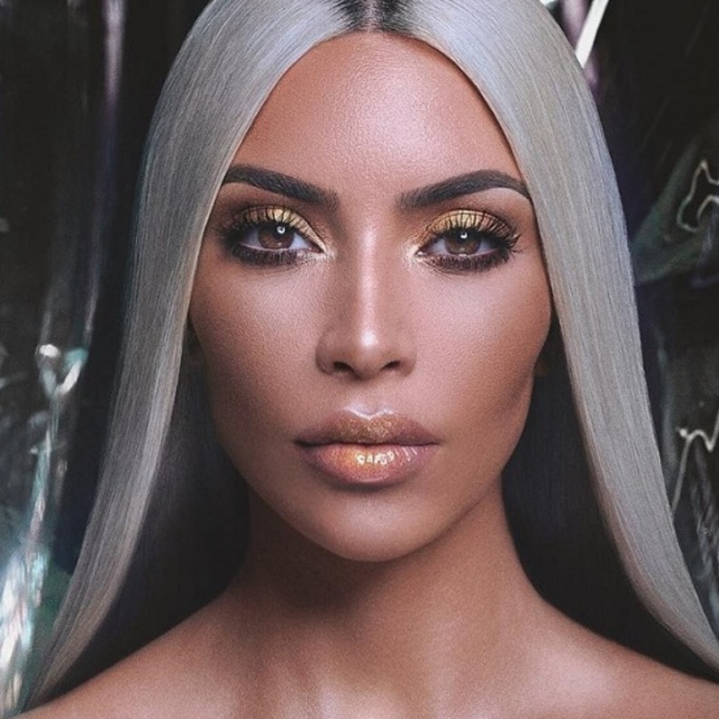 كيم كارداشيان الوان شعر