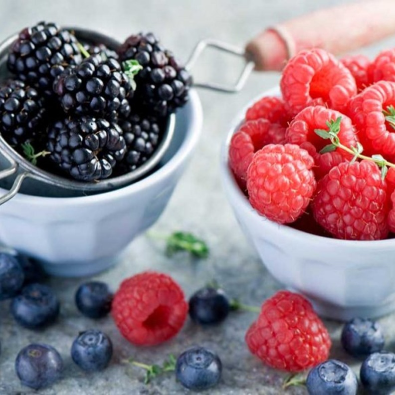  التوت فعال في علاج سرطان الرحم