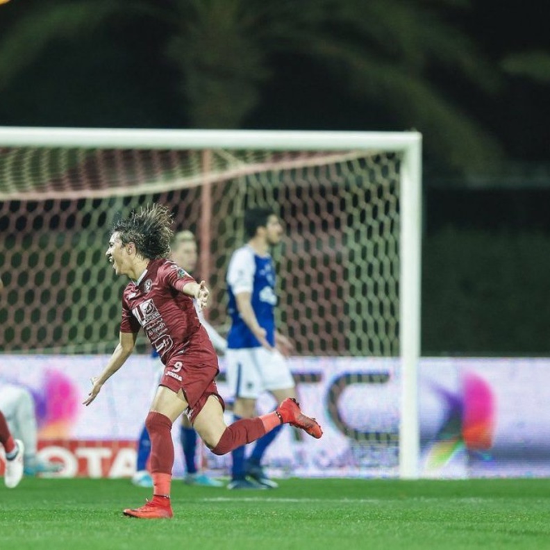 الهلال يتعثر أمام الفيصلي