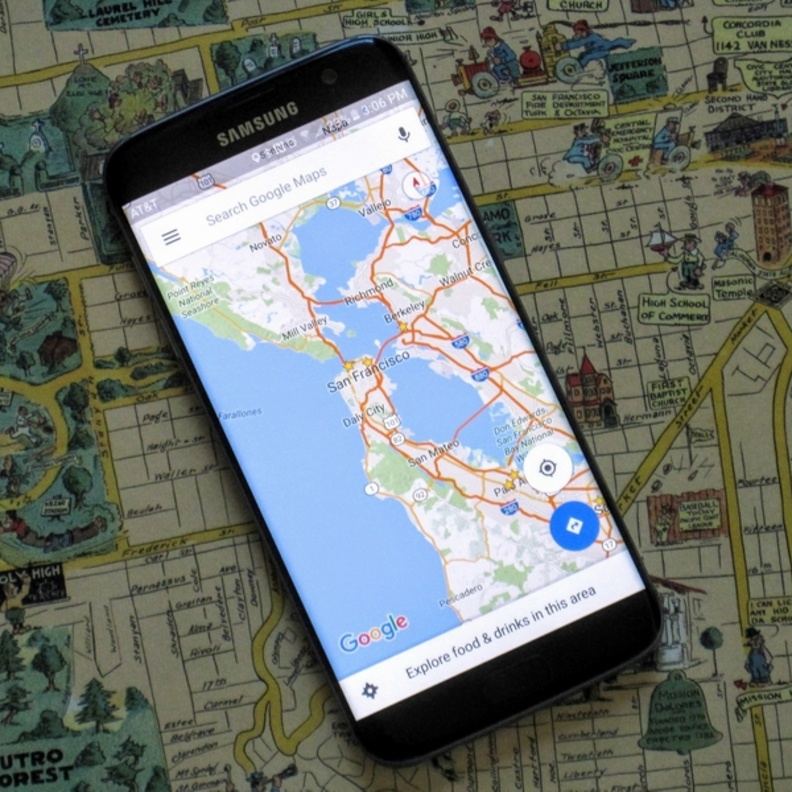 تطبيق Waze