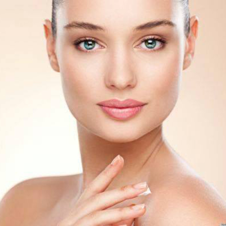 عالجي تجاعيد وجهك طبيعياً باستخدام العسل