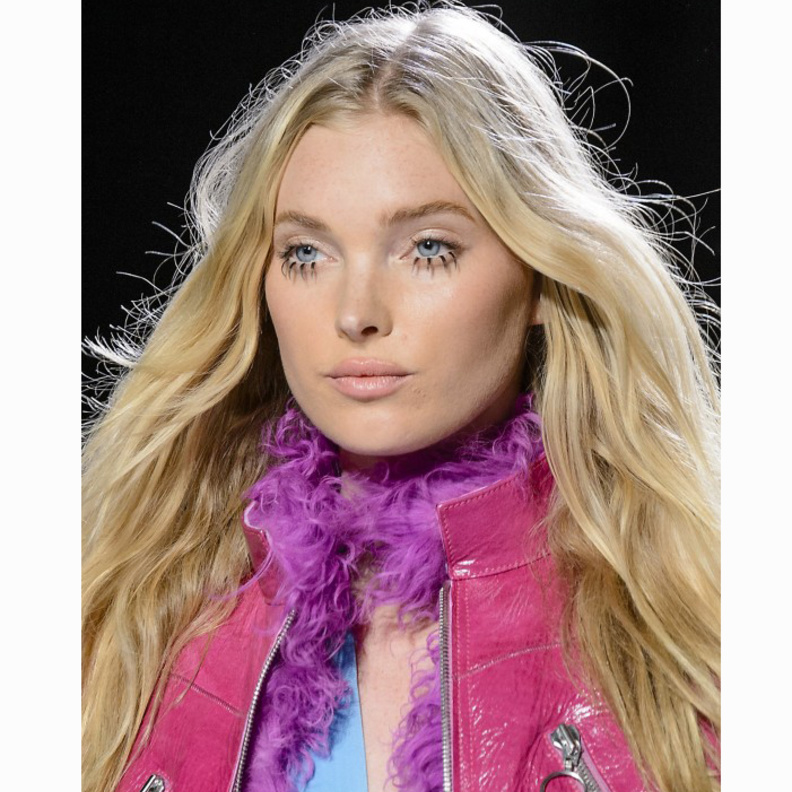 صبغات للشعر الطويل مع اللون البني مثل عارضات ‏‎ David koma