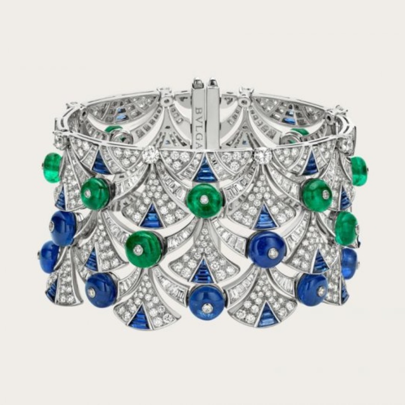 سوار من بولغاري من الماس والياقوت الازرق والزمرد