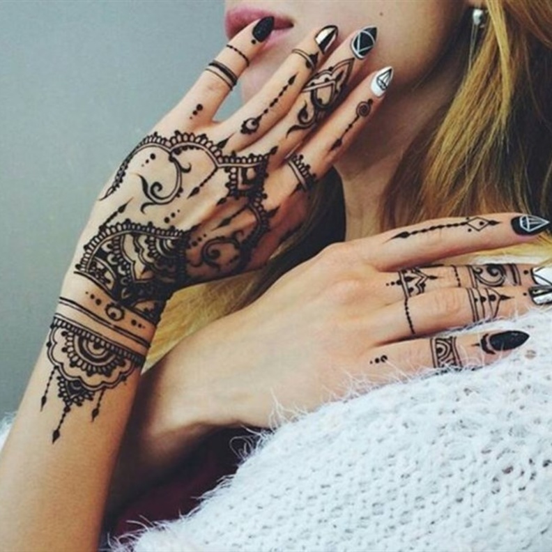 نقش حناء مميزة