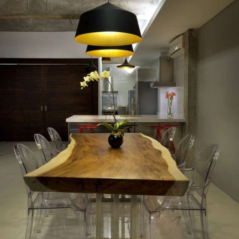 تصميم طاولة طعام مودرن بروعة اللون الذهبي