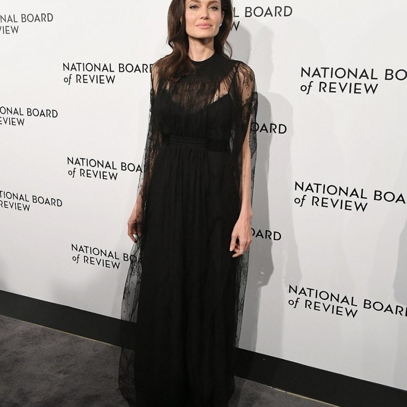 أناقة أنجلينا جولي ‏Angelina Jolie‏ في حفلNational Board of Review ‎