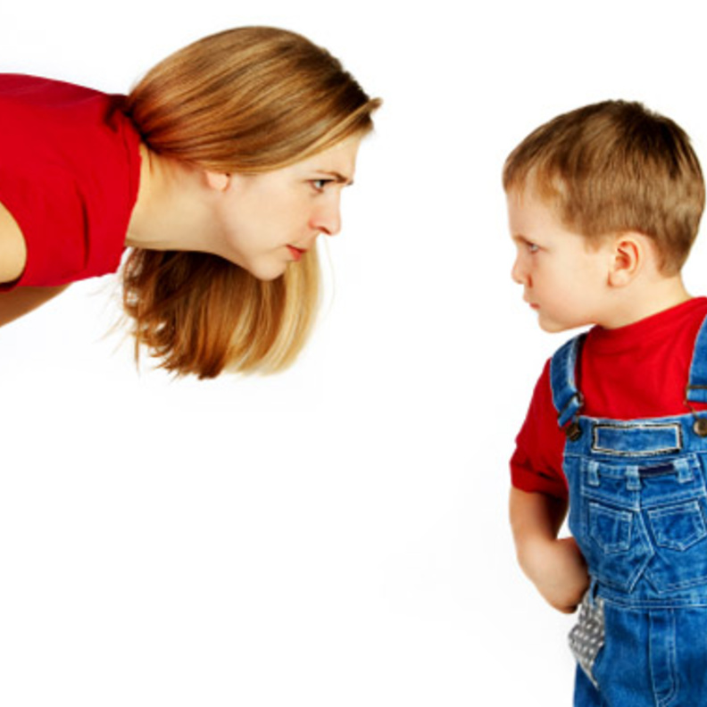  5 تصرفات تغير سلوك طفلك العنيد  