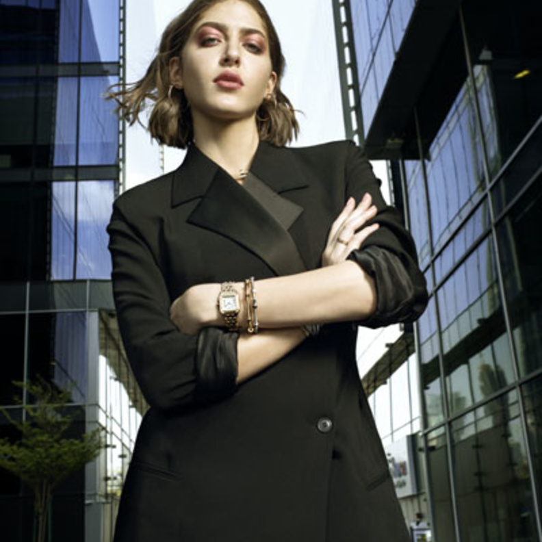 الإطلالة الأولى