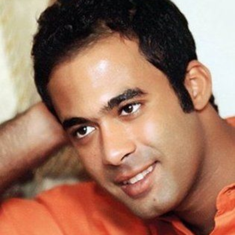 ابن احمد زكي