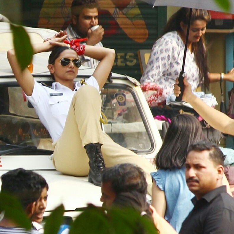 ديبيكا بادوكون بزي الشرطة الهندية