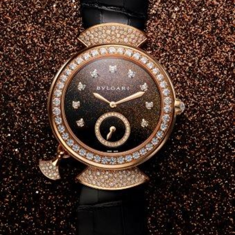 ساعة ديفاز دريم بنظام مكرر الدقائق Diva’s Dream Minute Repeater