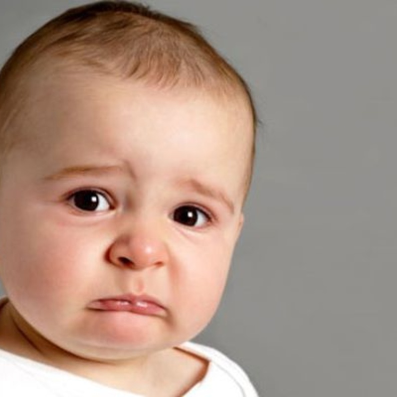 علاج احتقان الحلق عند الرضع