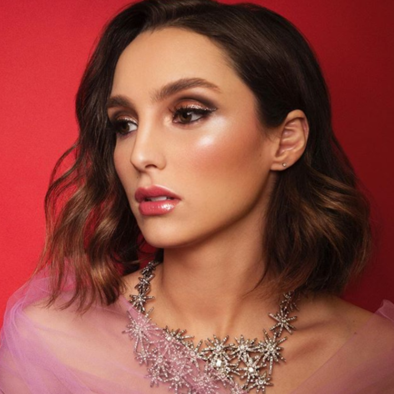 مكياج عرايس متألق و ناعم من توقيع كريستيان ابو حيدر