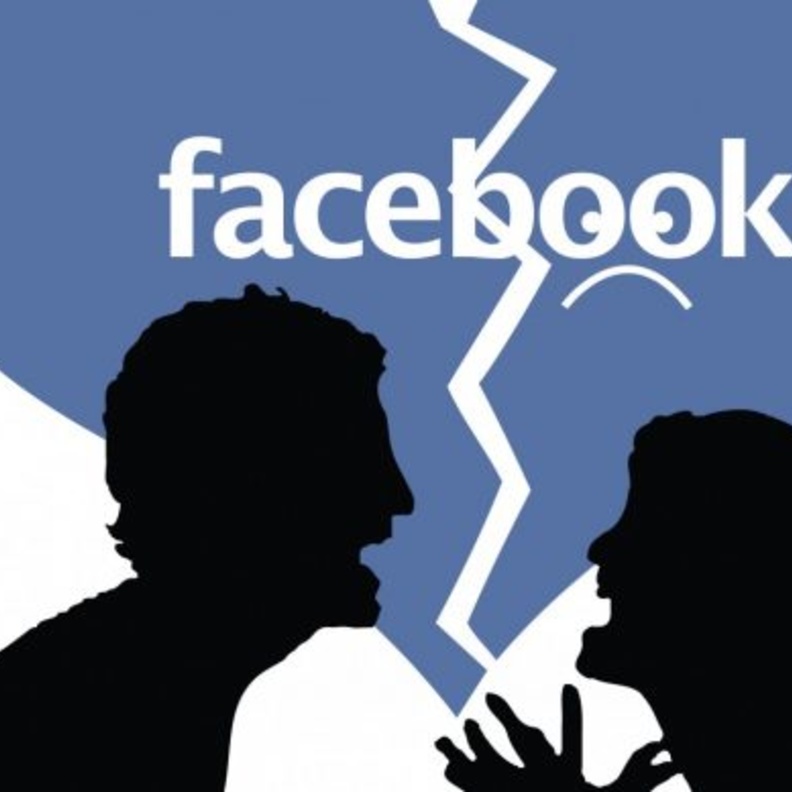 خطر الفيسبوك على الحياة الزوجية