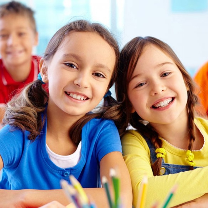 طرق مساعدة الاطفال على تكوين صداقات في المدرسة
