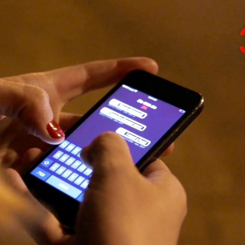 التطبيق متوفر لهواتف أندرويد و آيفون